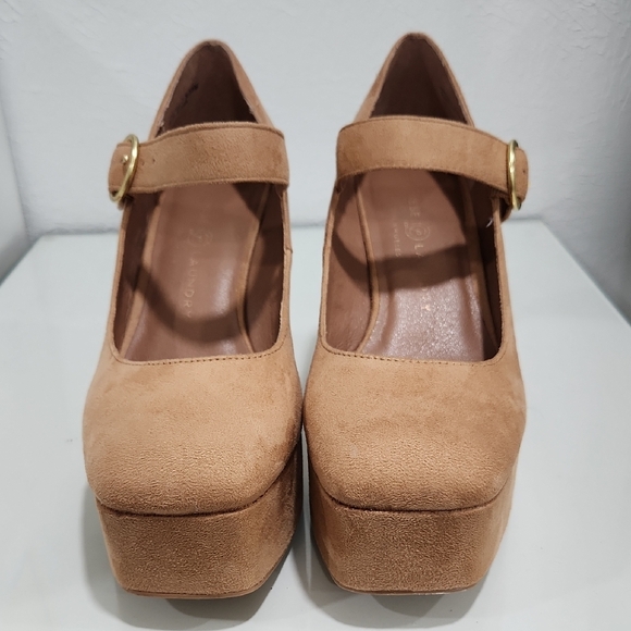 Chinese Laundry Tan Platform Mary Jane Heels - Picture 3 of 8